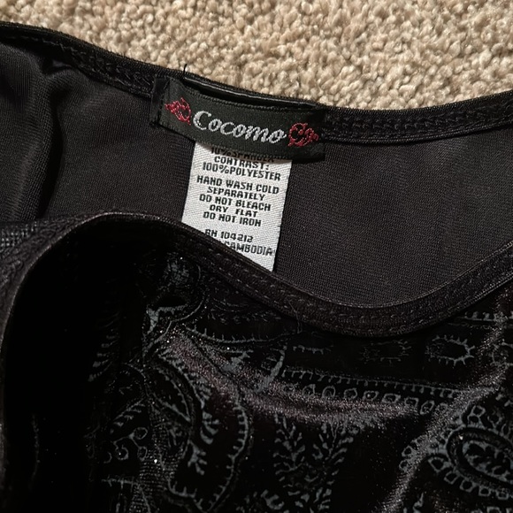 Elegant Black Sparkly Tank Top - Picture 3 of 3